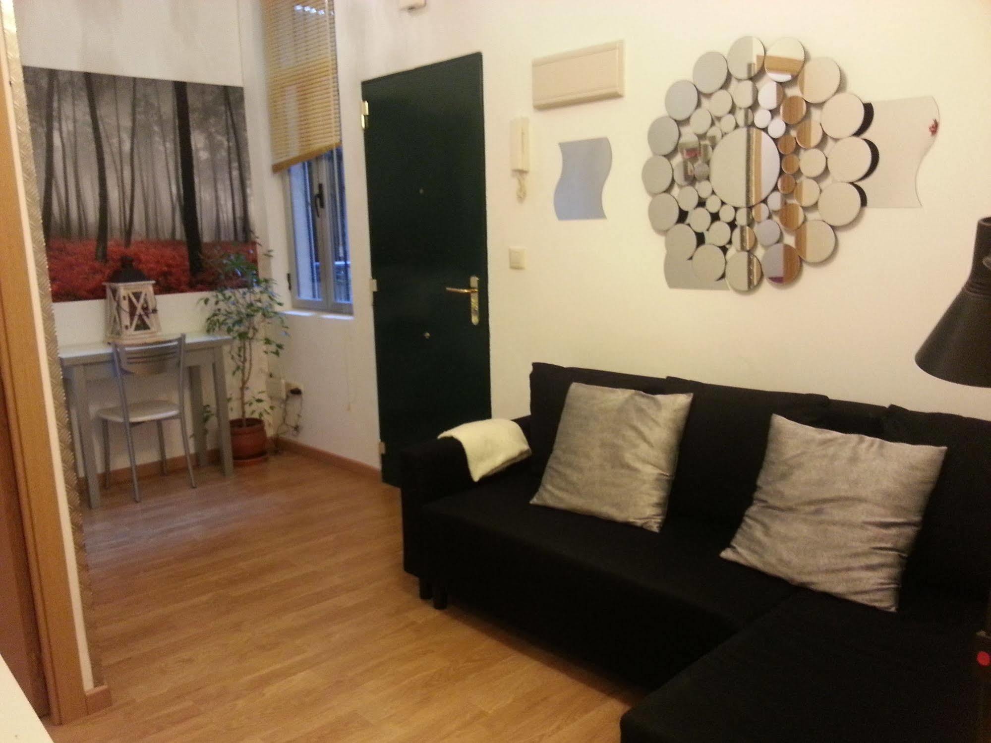 Hostal Flat55Μαδρίτη Εξωτερικό φωτογραφία